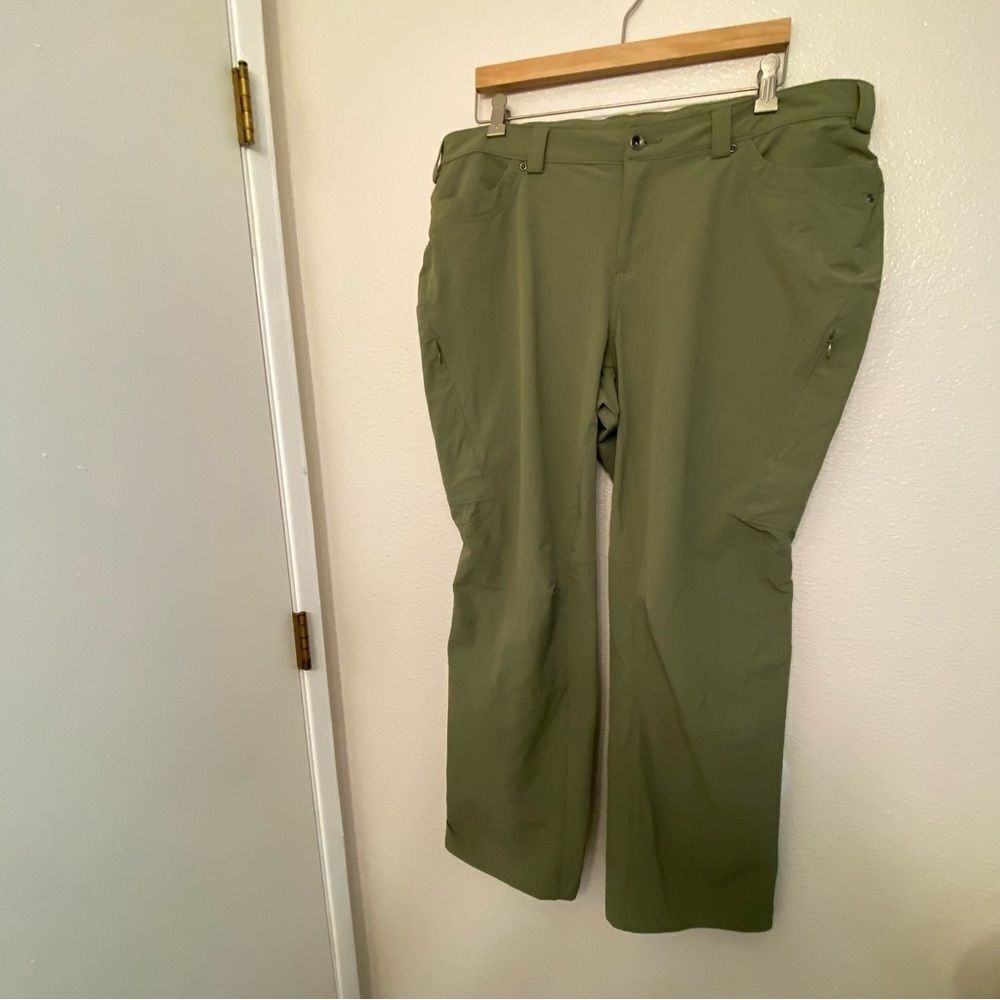 Duluth Trading Co Flexpedition Bootcut gorpcore woman’s plus Pants 75802 18W x31 - Picture 2 of 12